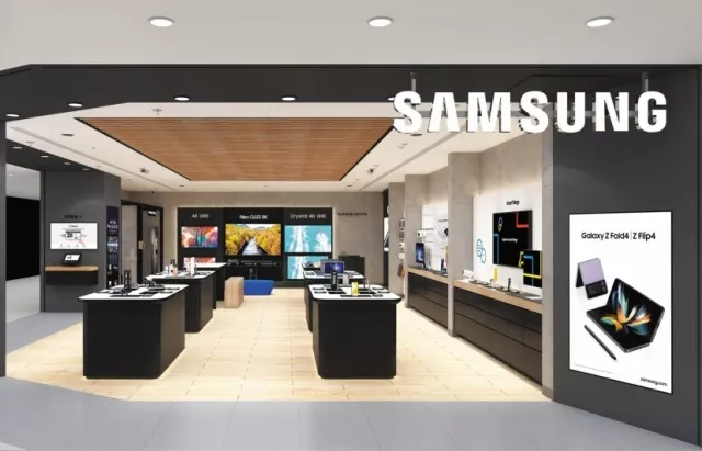 Samsung retail store India