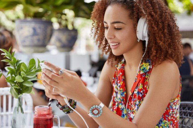 X smartphone user in Brazil